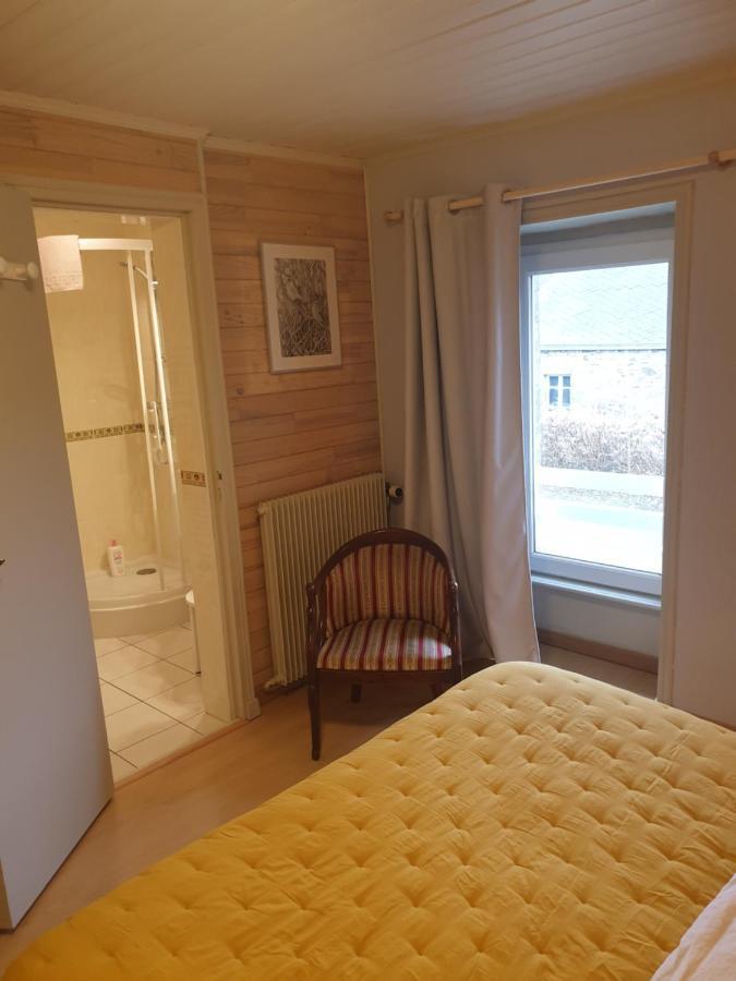 Chambres D'Hotes Kerioret Izella Kerlaz Exterior photo